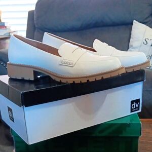 DV by Dolce Vita Women's Cream Loafers